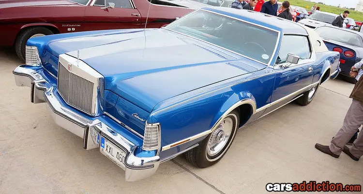 Benny's Blue Lincoln Continental