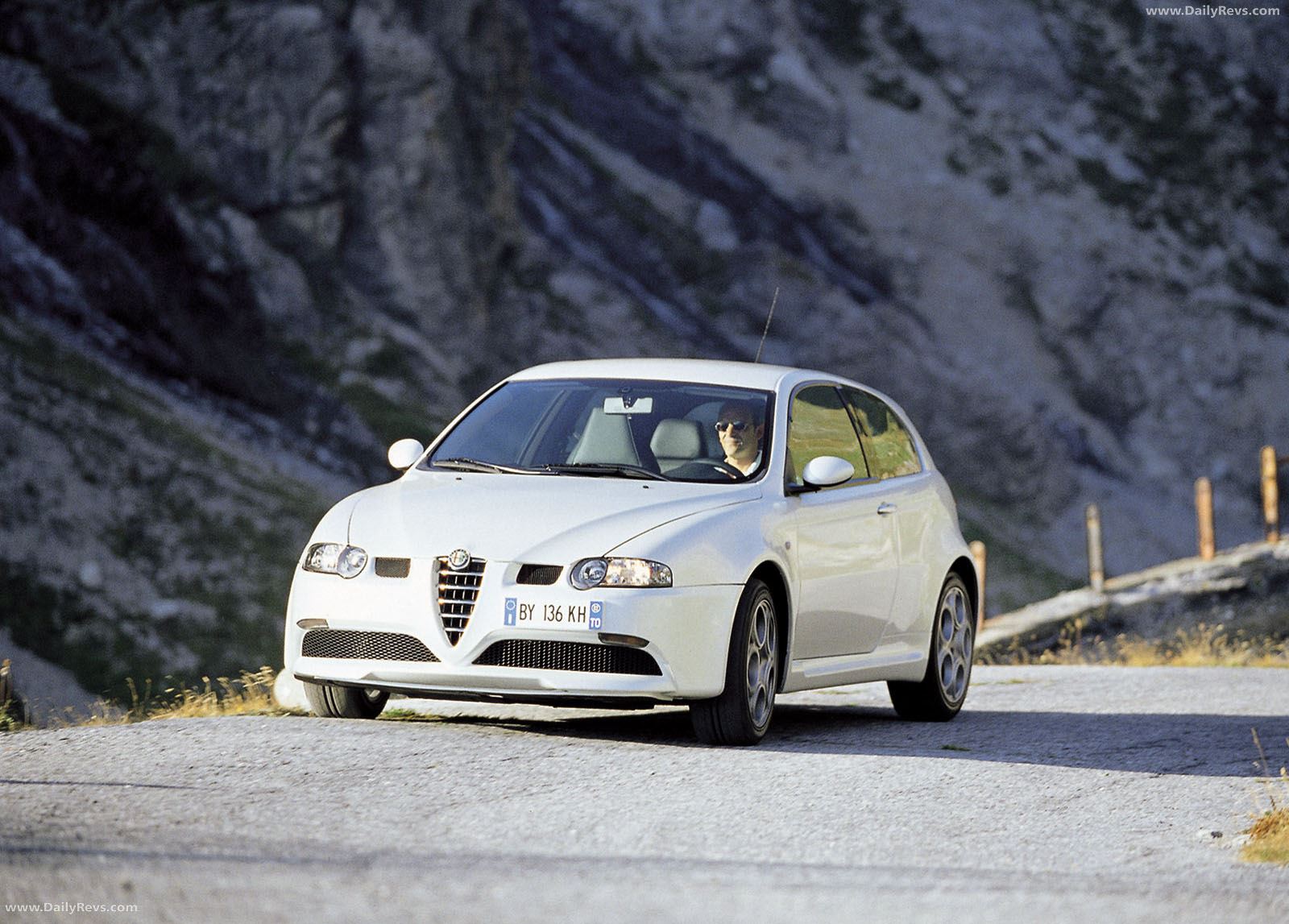 2002 Alfa Romeo 147 GTA